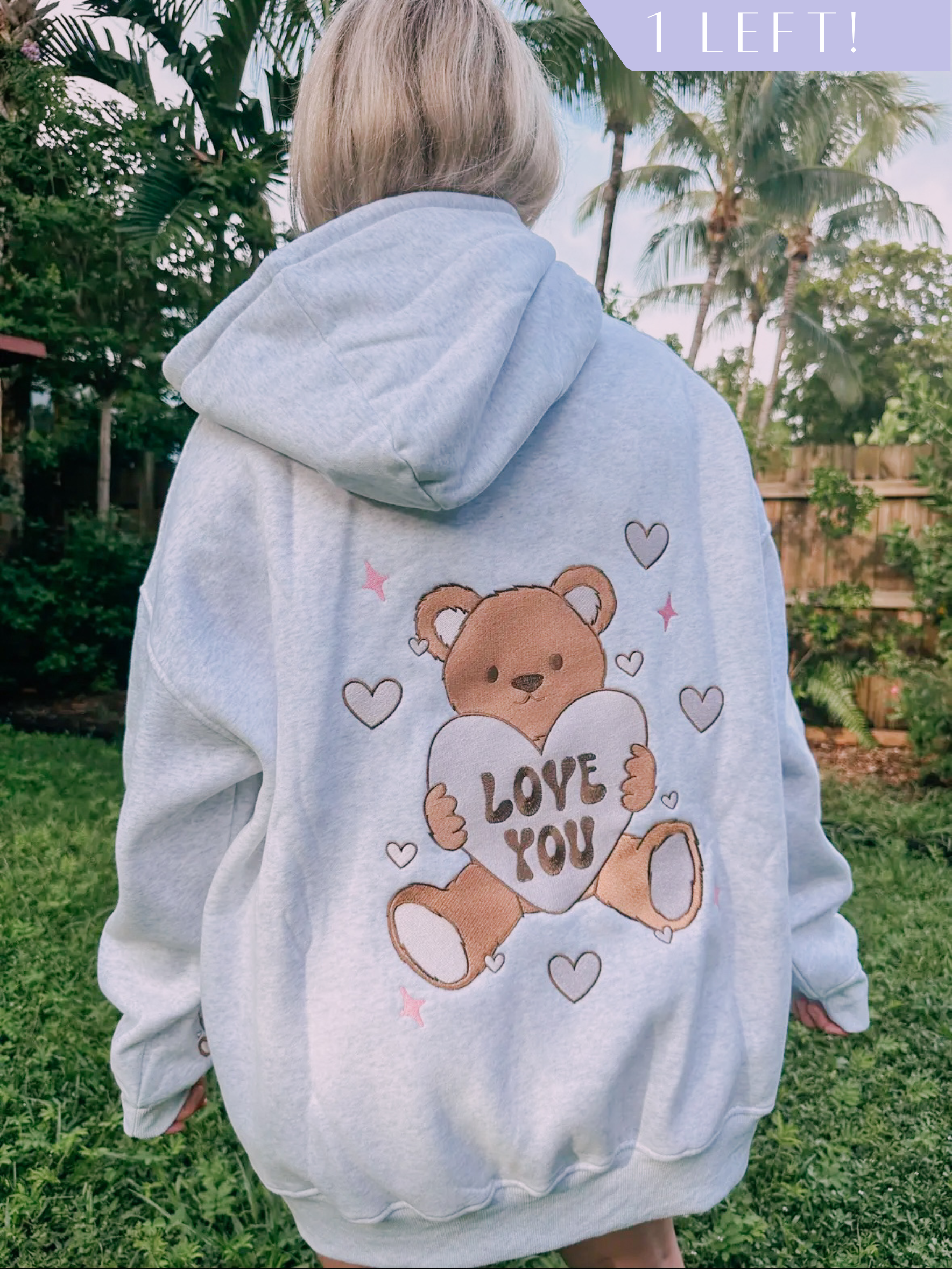 【GRAVER】22FW★ Daisy Bouquet Bear Embroidered Hoodie GRAVER】22FW☆ Daisy Bouquet Bear Embroidered Hoodie